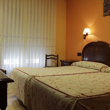 Hostal Ana Belen Madrid Exteriér fotografie