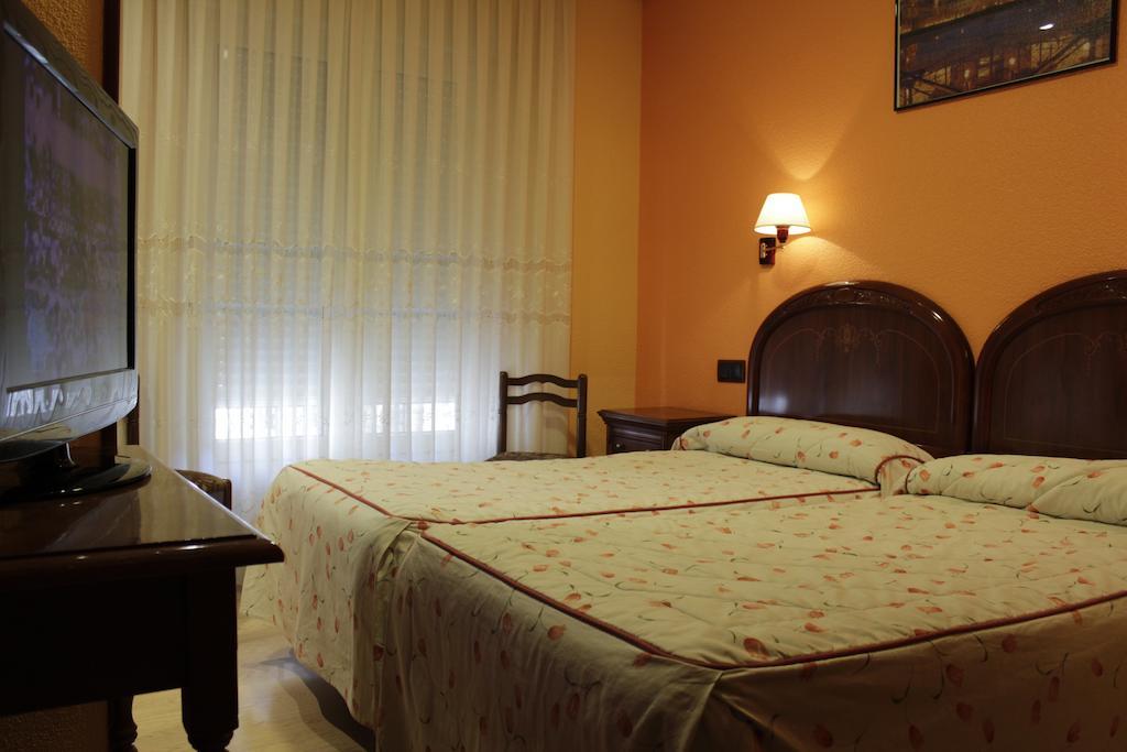 Hostal Ana Belen Madrid Exteriér fotografie