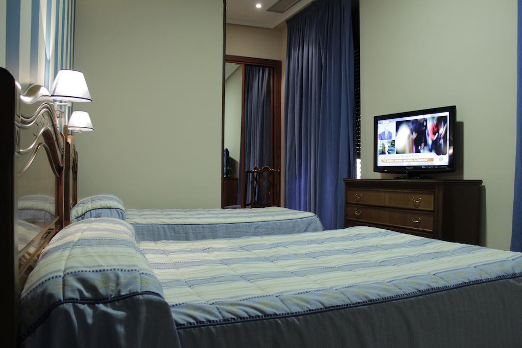 Hostal Ana Belen Madrid Exteriér fotografie